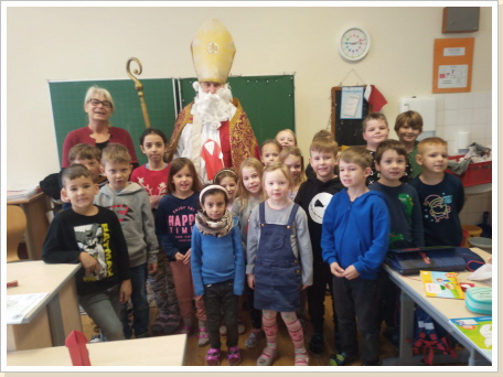 Besuch des Nikolauses in der 1B